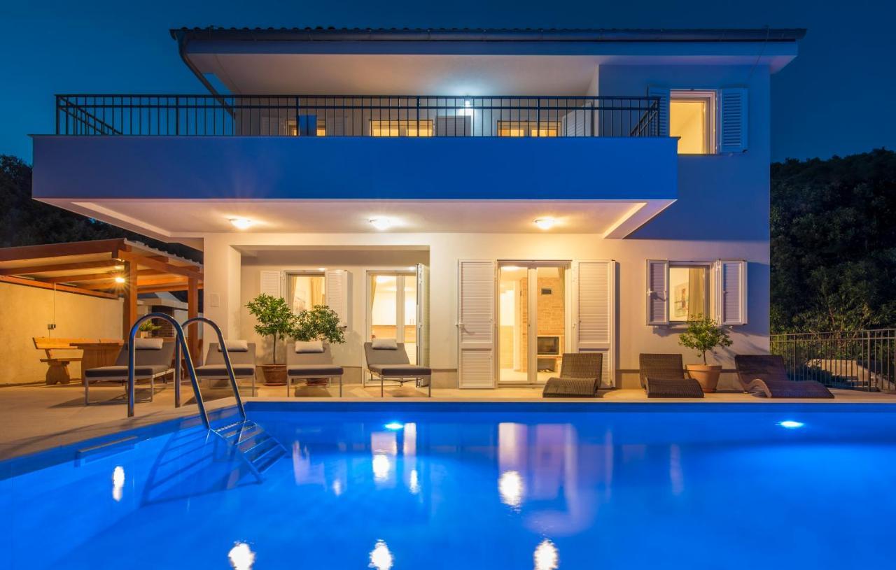 Villa St. Martin-Reef Martinscica  Exterior photo