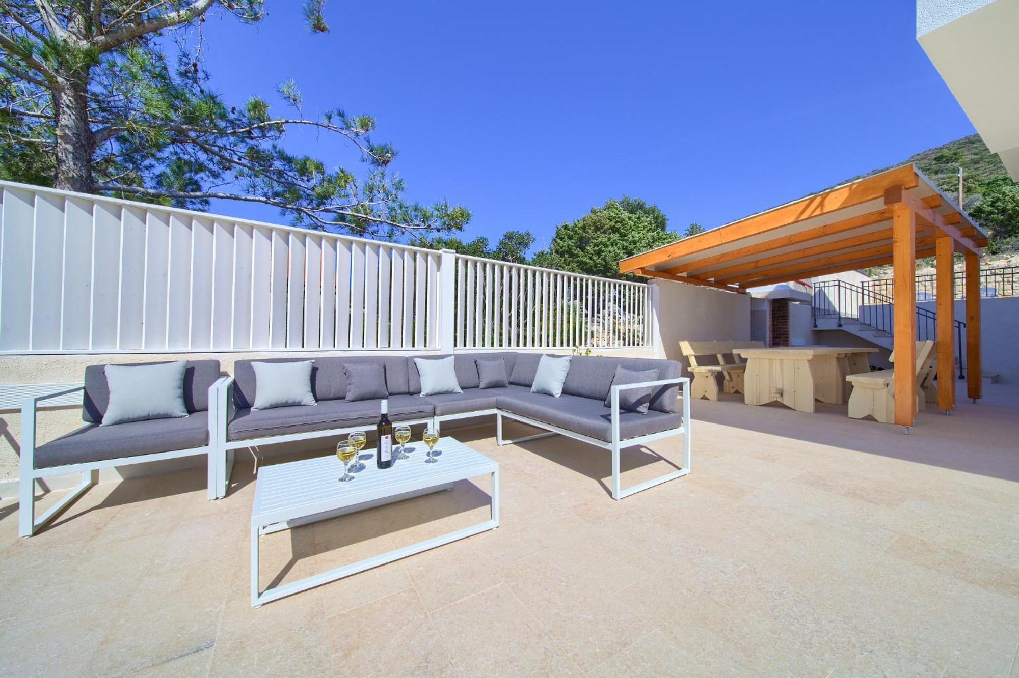 Villa St. Martin-Reef Martinscica  Exterior photo