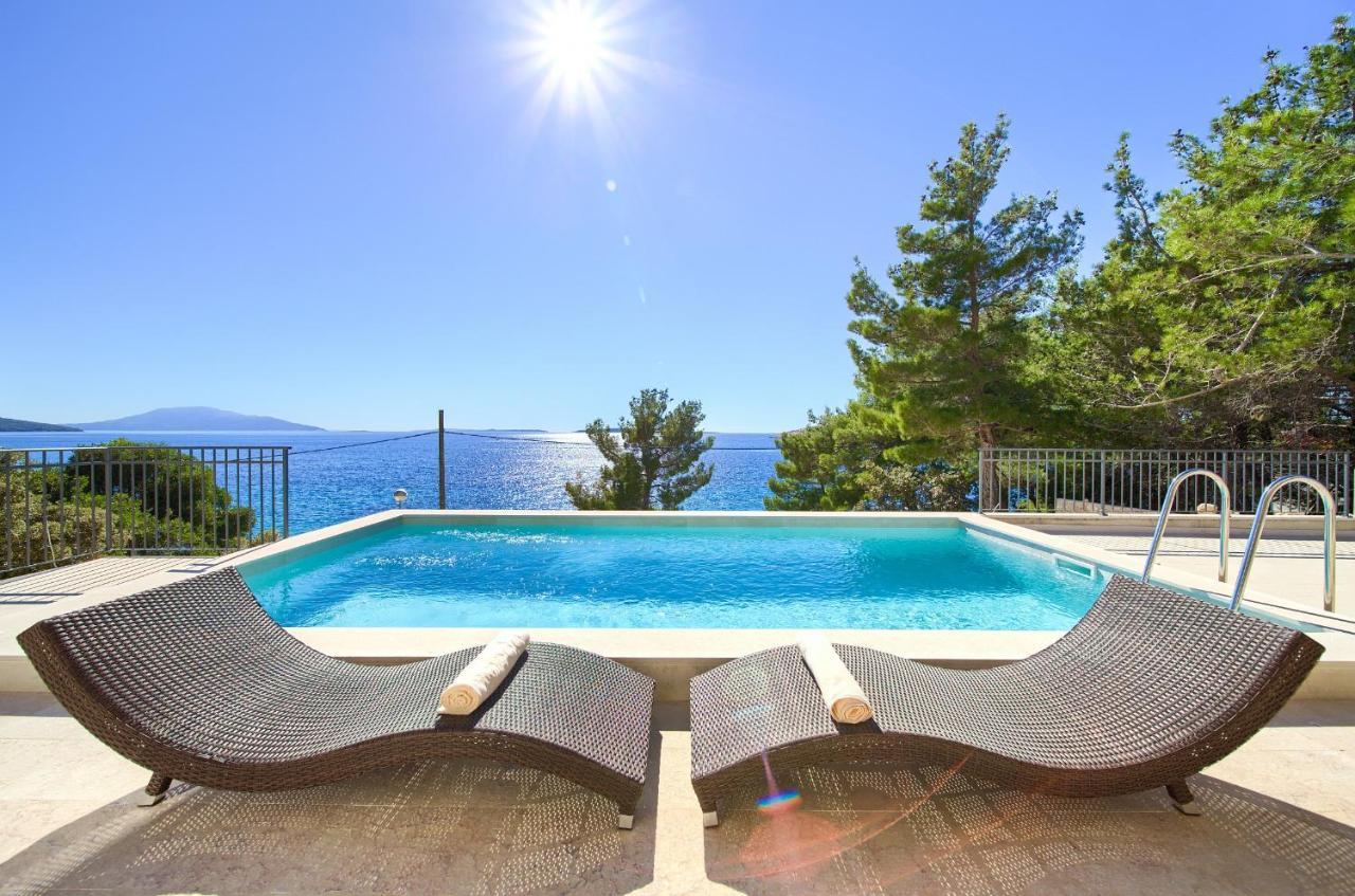 Villa St. Martin-Reef Martinscica  Exterior photo